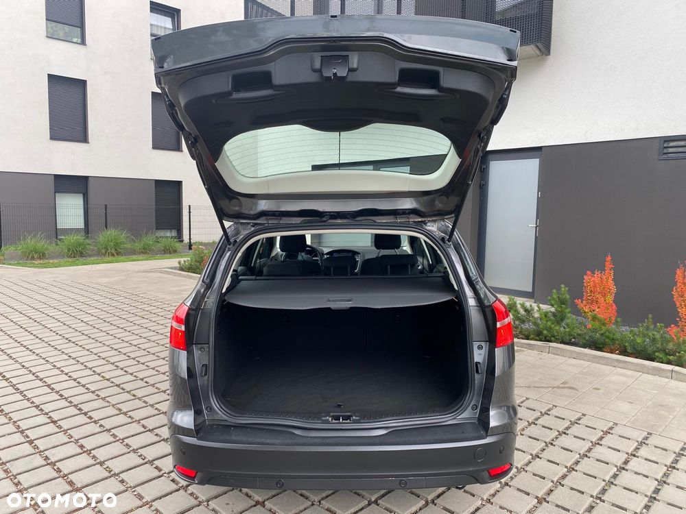 Ford Focus 1.0 EcoBoost Titanium - 19