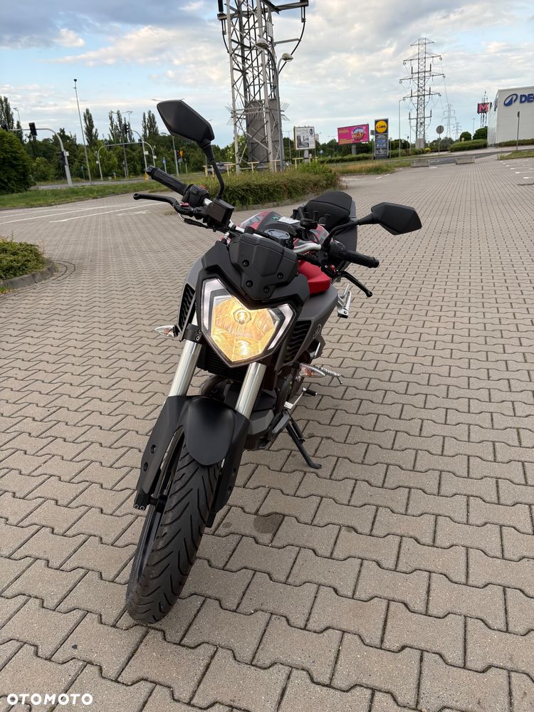 Yamaha MT - 16