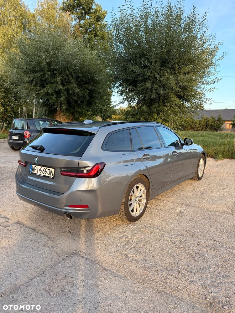 BMW Seria 3 318i - 6