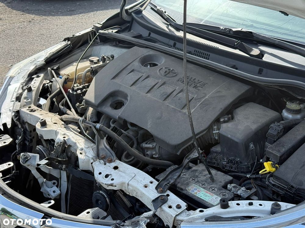 Toyota Corolla 1.6 Active - 9