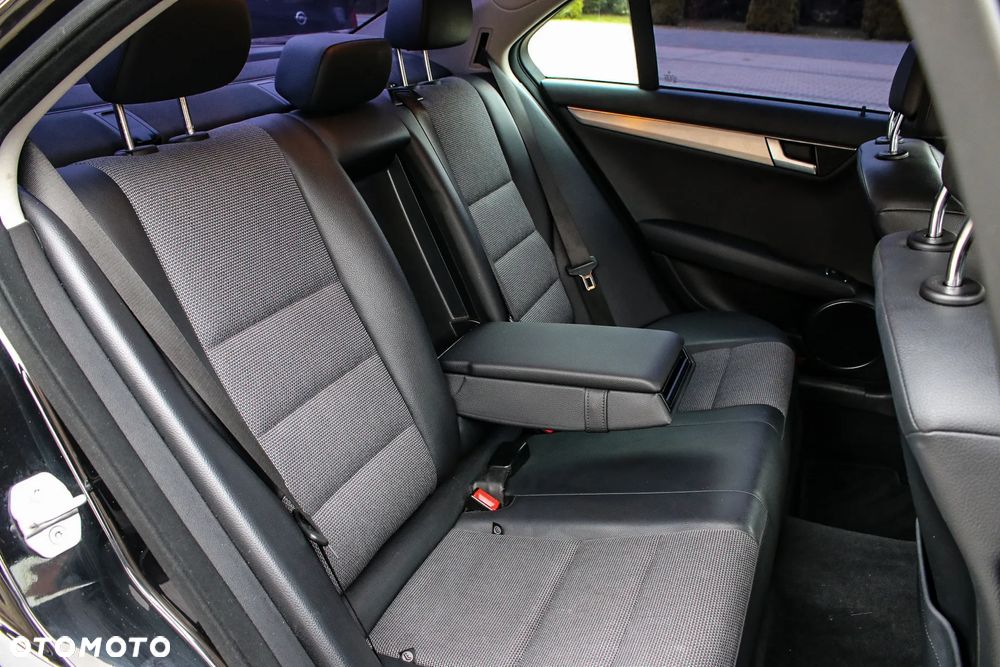 Mercedes-Benz Klasa C - 26