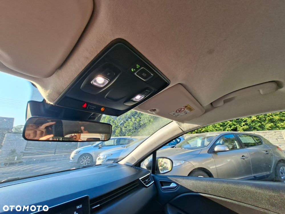 Renault Clio 1.0 TCe Techno - 8