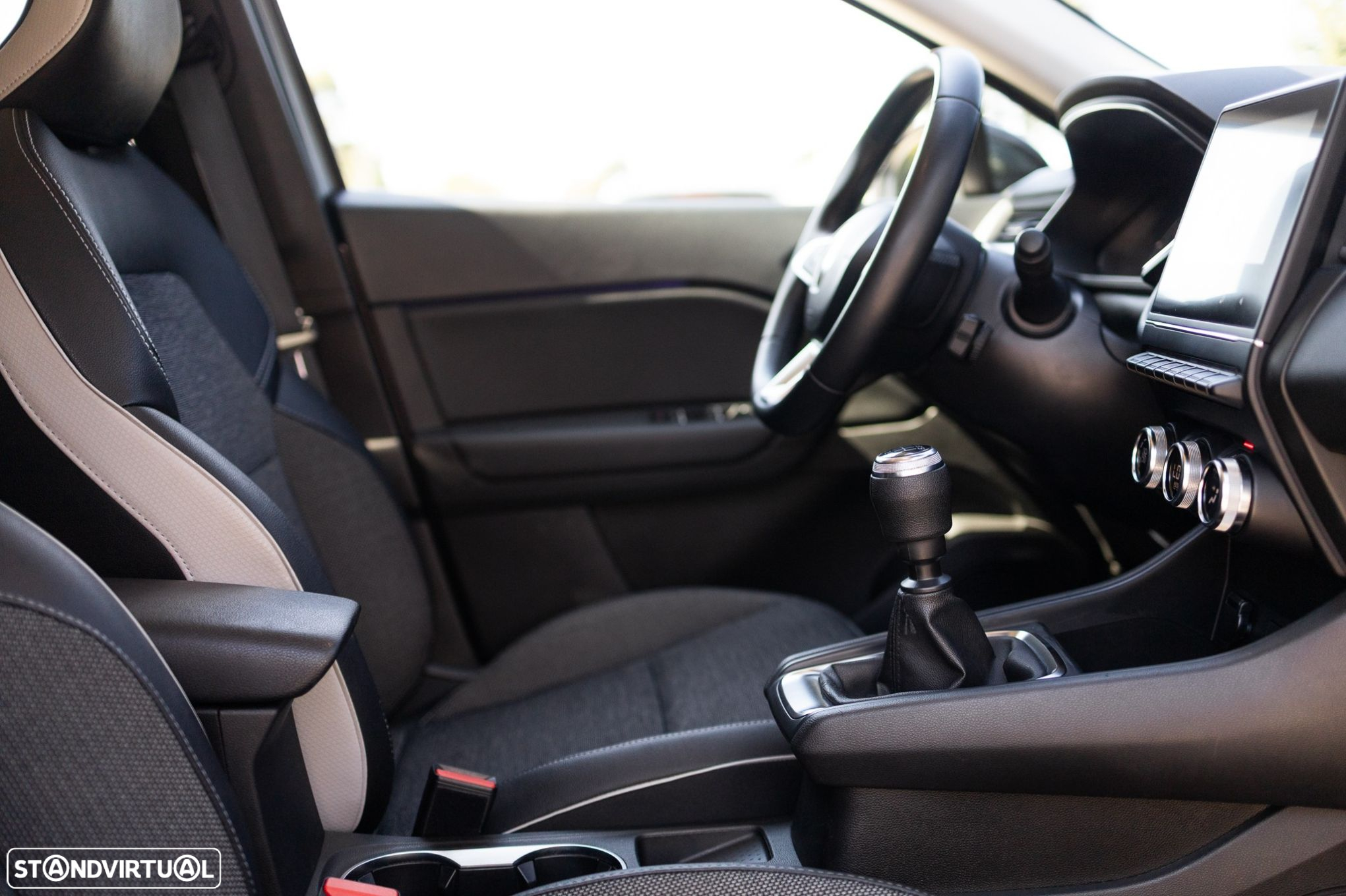 Renault Captur - 33