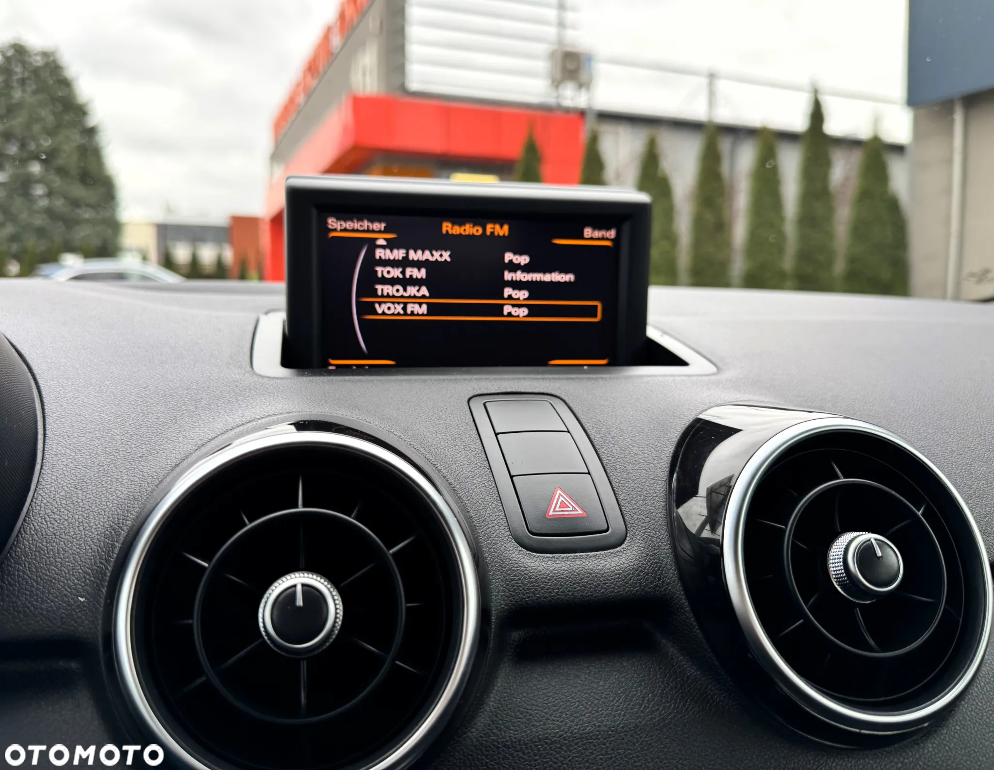 Audi A1 1.4 TFSI Sportback S tronic S line edition m S line Sportpaket - 24