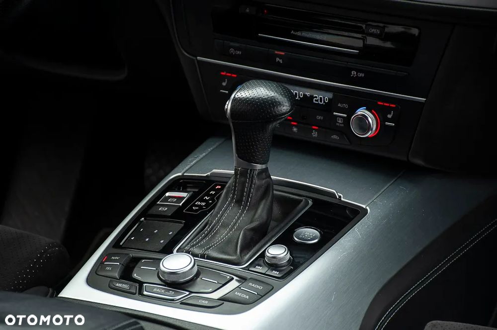 Audi A6 Avant 2.0 TDI Ultra S tronic - 24
