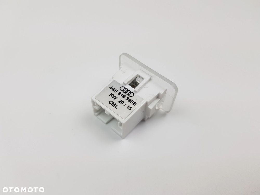 Oświetlenie Lampka wnętrza Ambiente Audi A6 S6 C7 4G0919390B - 3