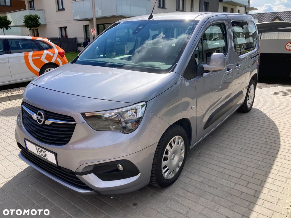 Opel Combo XL 1.2 Turbo Essentia S&S - 4