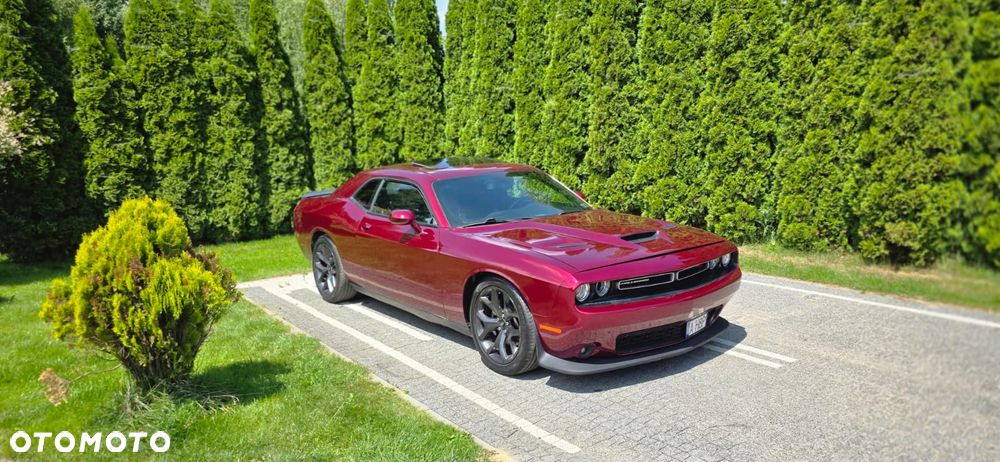 Dodge Challenger - 2