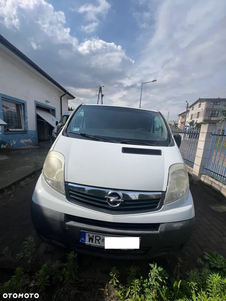 Opel Vivaro - 10