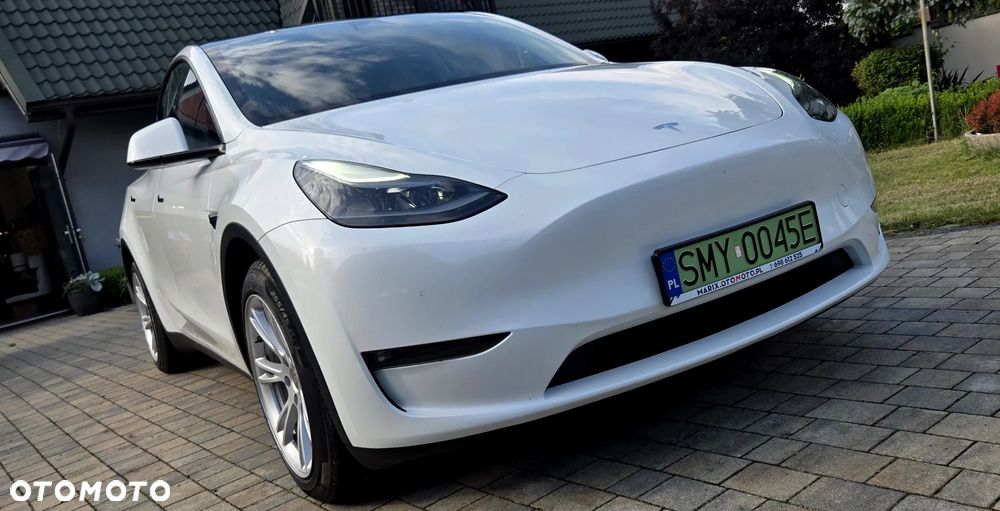 Tesla Model Y Long Range Dual Motor AWD - 6
