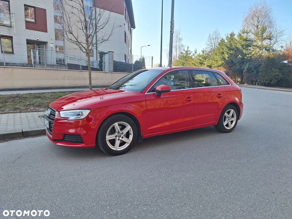 Audi A3 Sportback 35 TFSI S tronic - 10