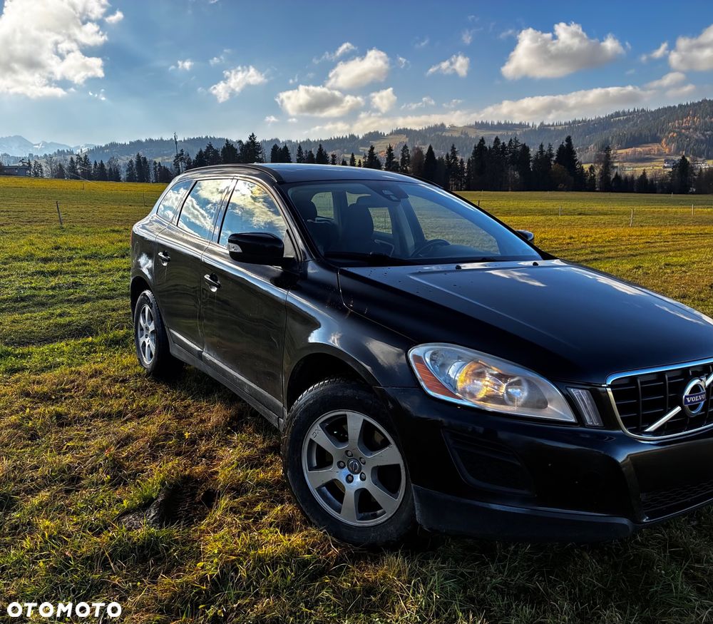 Volvo XC 60 D5 AWD Momentum - 9