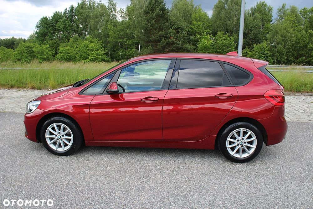 BMW Seria 2 216d - 8