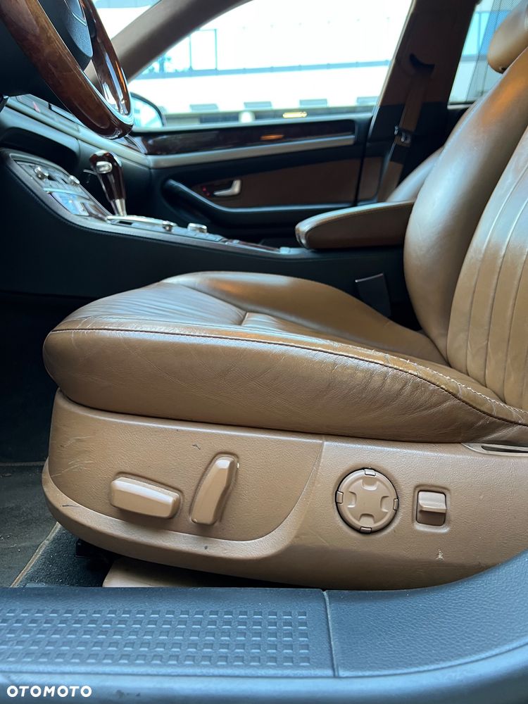 Audi A8 4.2 TDI L Quattro - 15