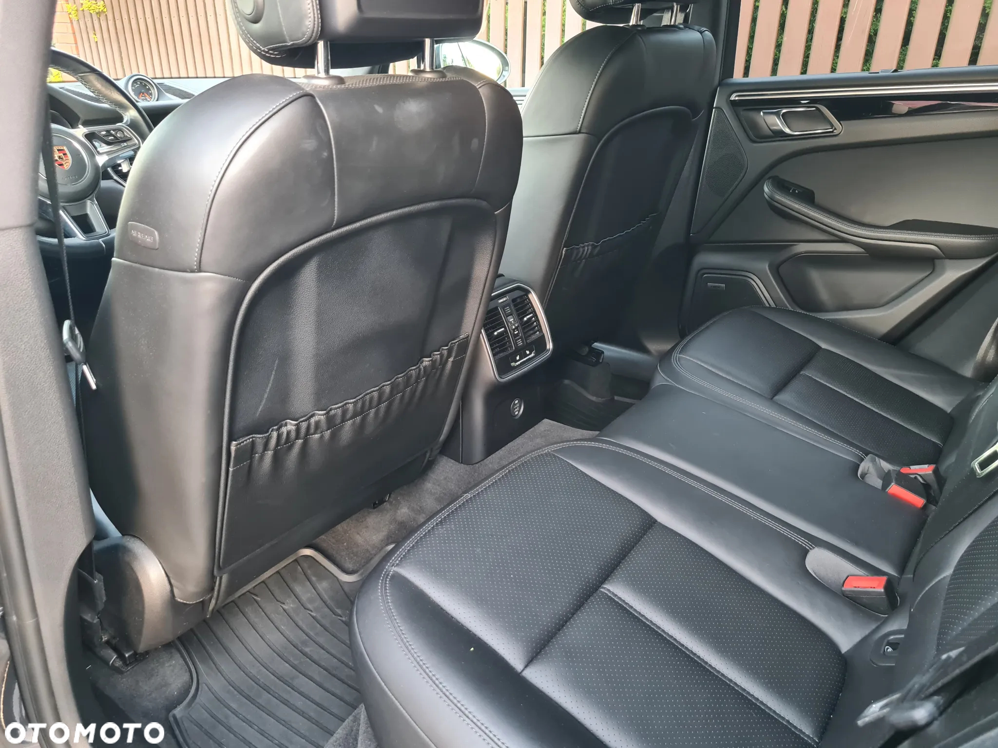 Porsche Macan Standard - 10