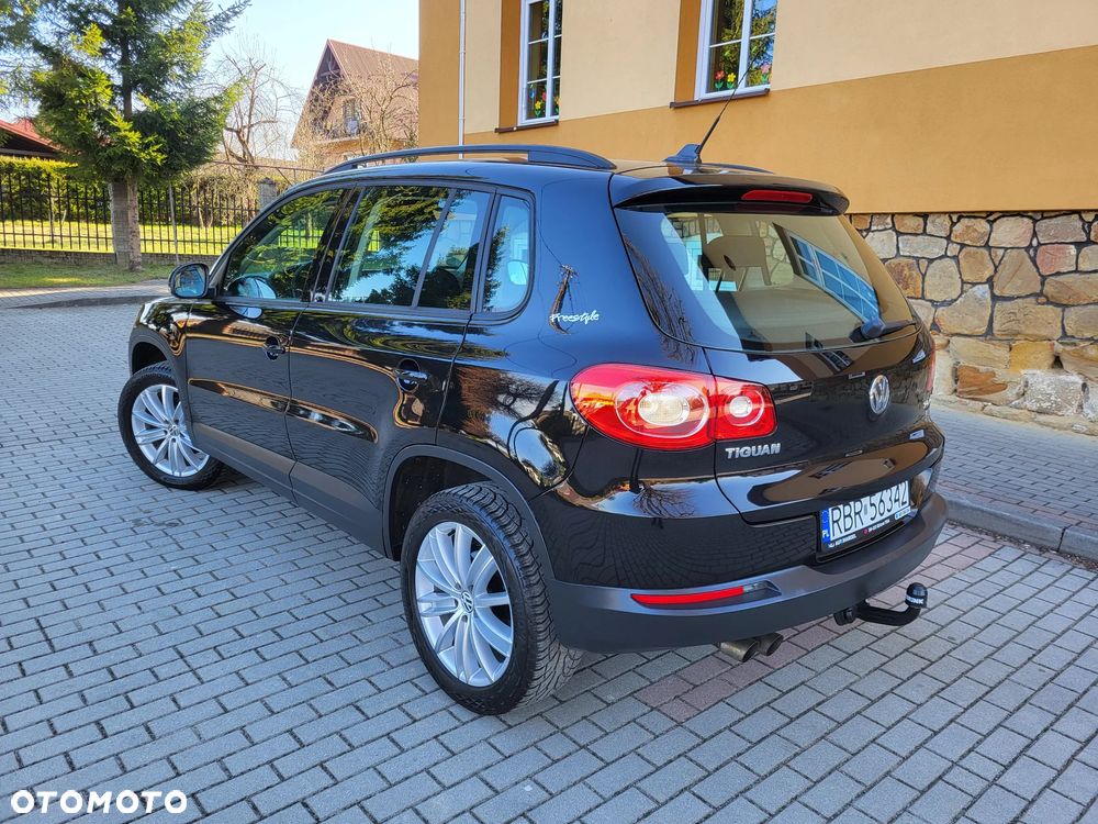 Volkswagen Tiguan - 4