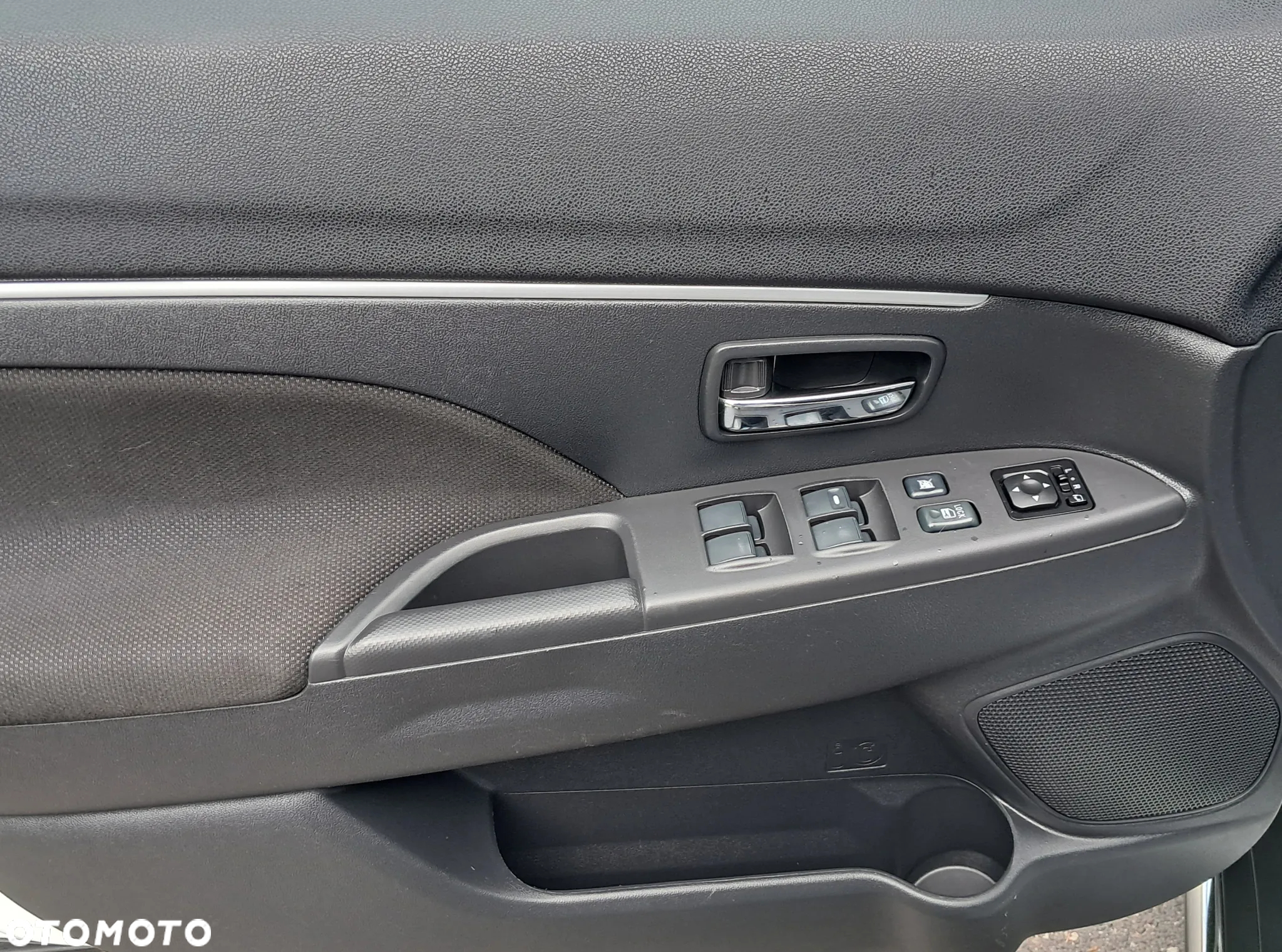 Citroën C4 Aircross 1.6 HDi STT 4x2 Exclusive - 23