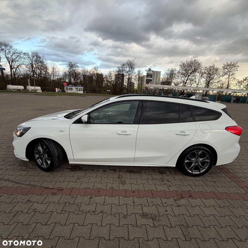 Ford Focus 1.5 EcoBlue STart-Stopp-System ST-LINE - 4