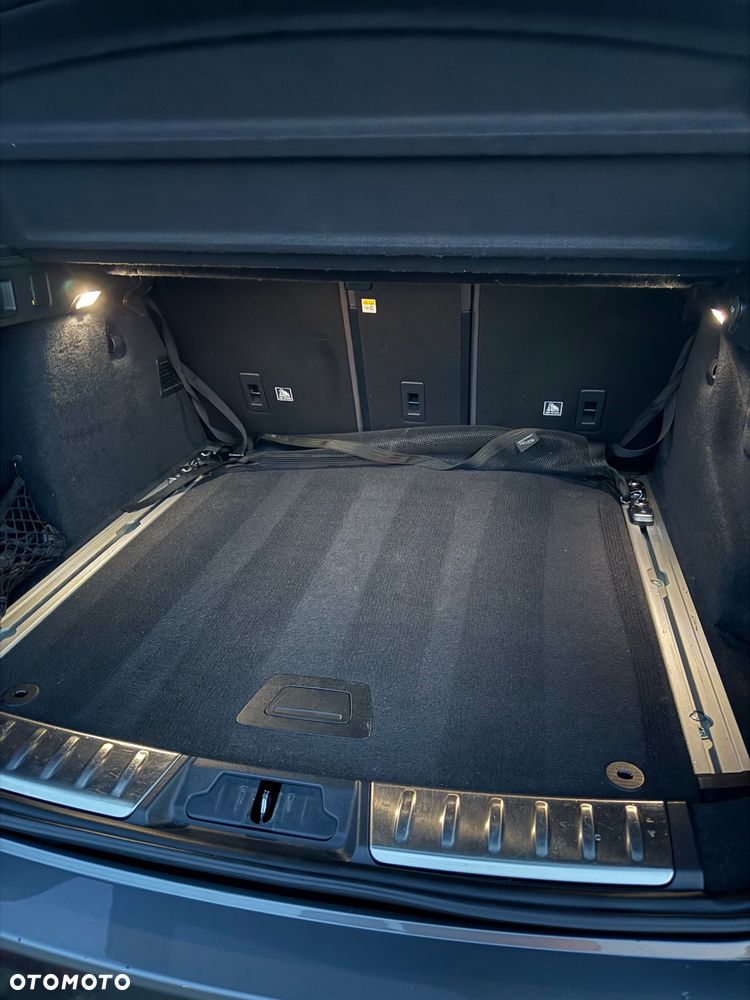 Jaguar F-Pace 2.0 i4D AWD R-Sport - 12