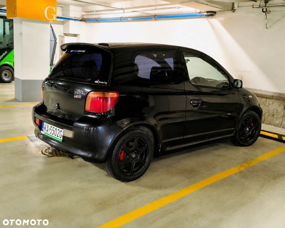 Toyota Yaris - 4
