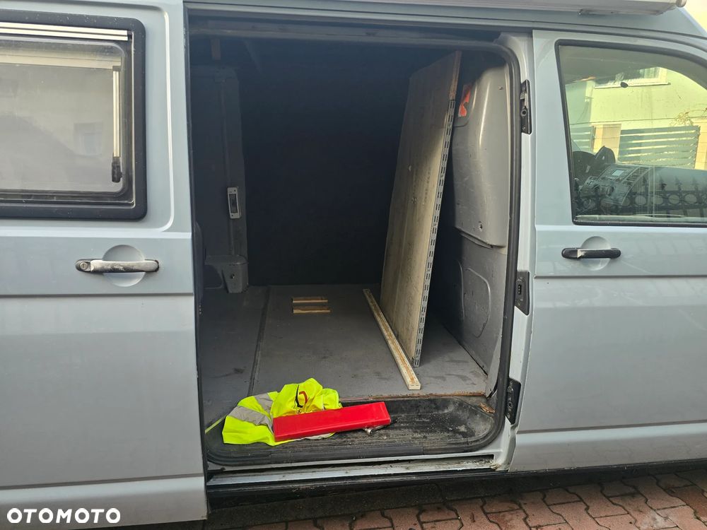 Volkswagen Transporter - 24