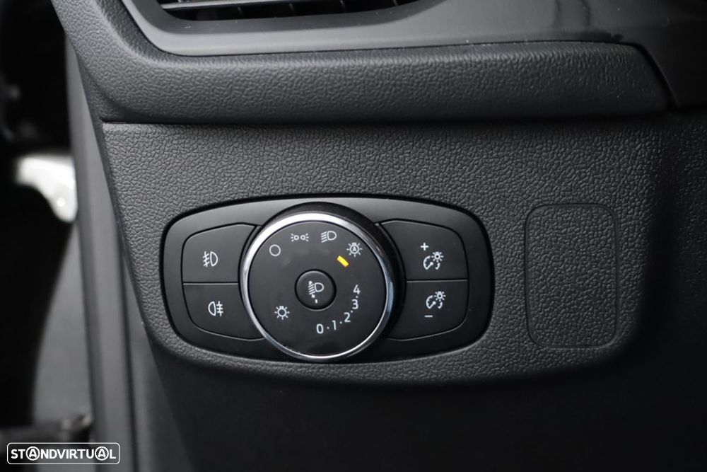 Ford Focus SW - 19