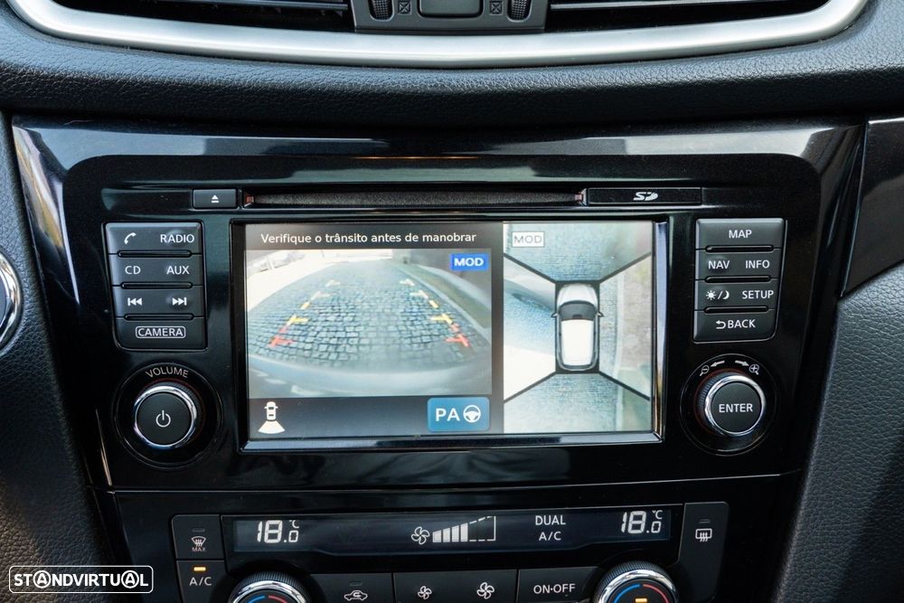 Nissan Qashqai 1.5 dCi N-Connecta - 17