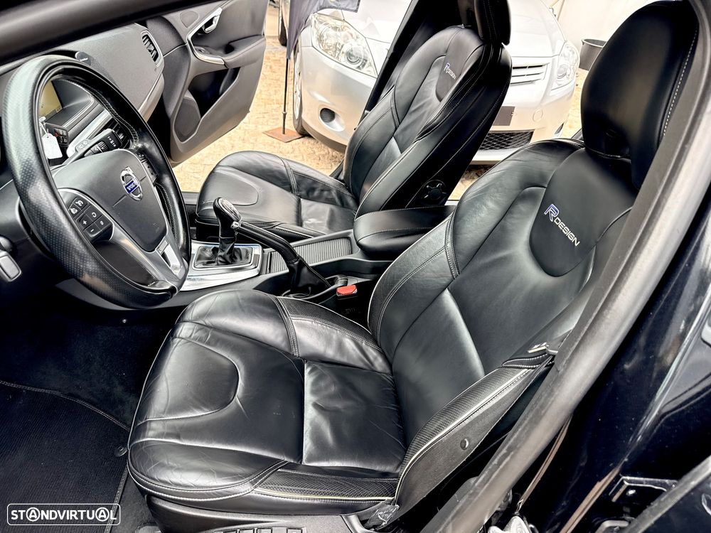 Volvo V40 1.6 D2 R-Design - 44