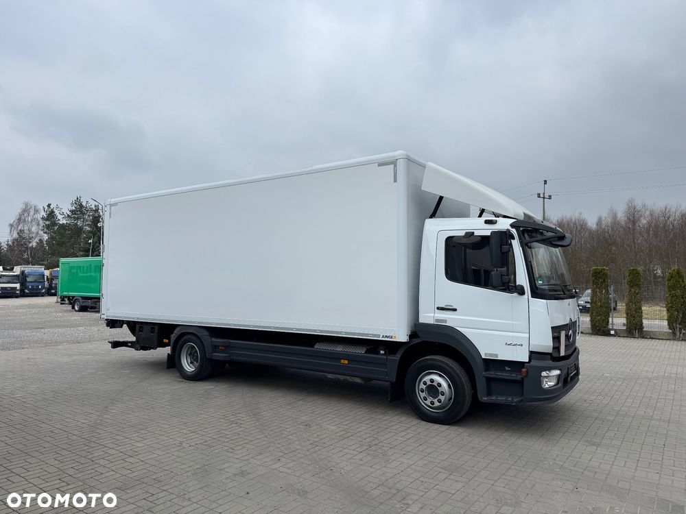 Mercedes-Benz ATEGO - 12