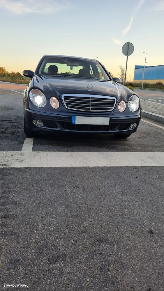 Mercedes-Benz E 220