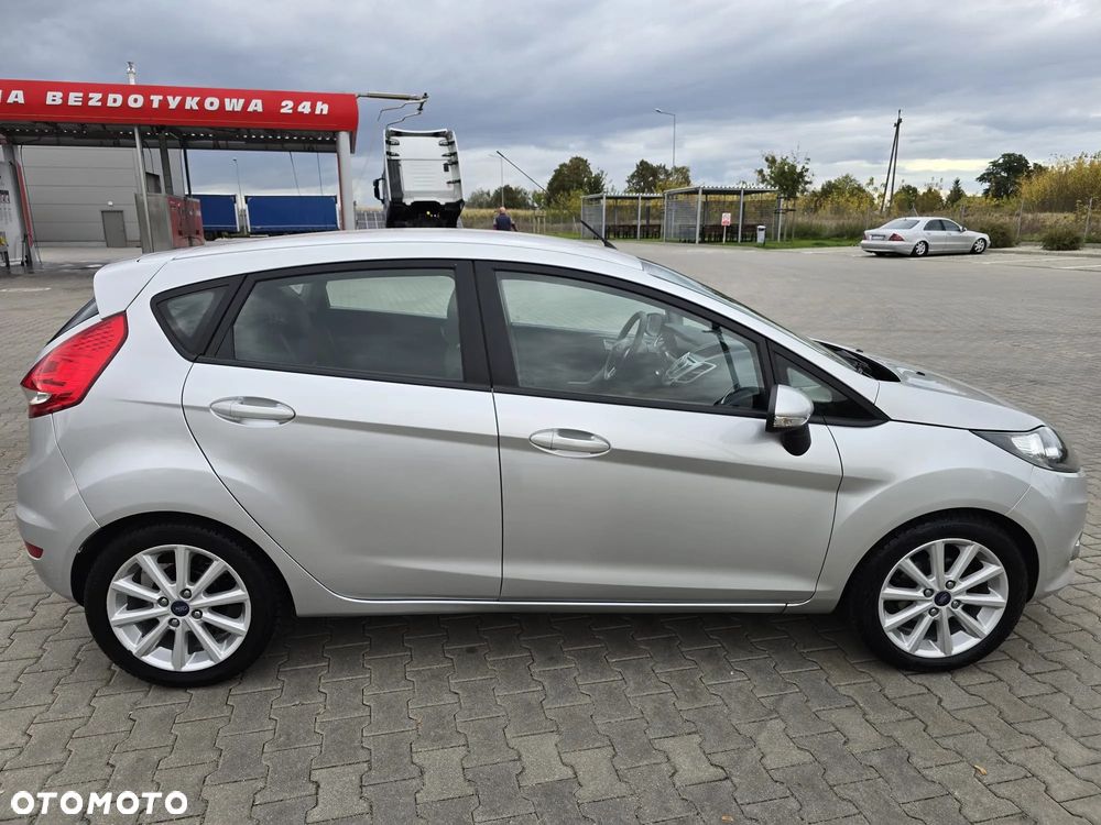 Ford Fiesta - 5