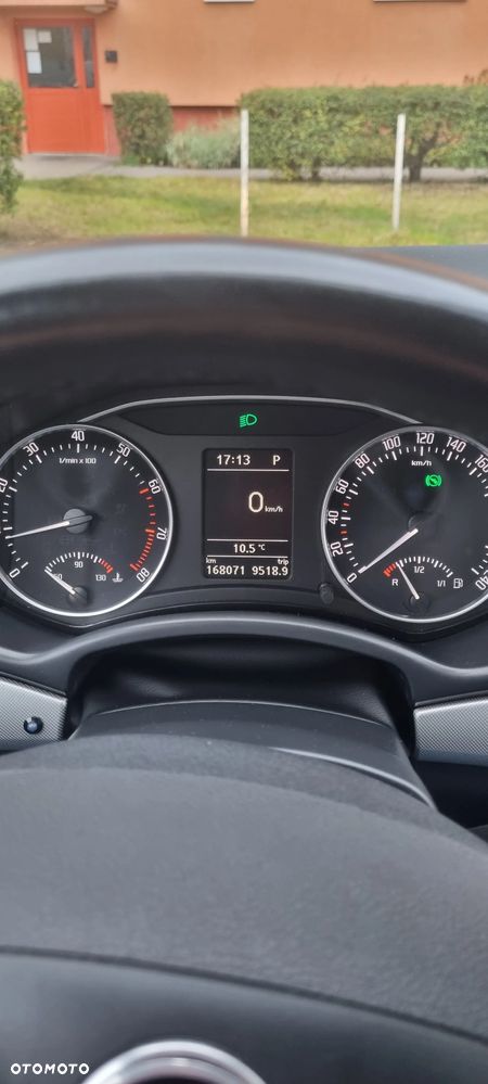Skoda Octavia 1.4 TSI Elegance DSG - 6