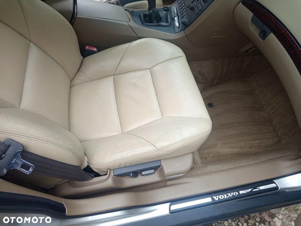 Volvo S60 2.4 T AWD Optima - 38