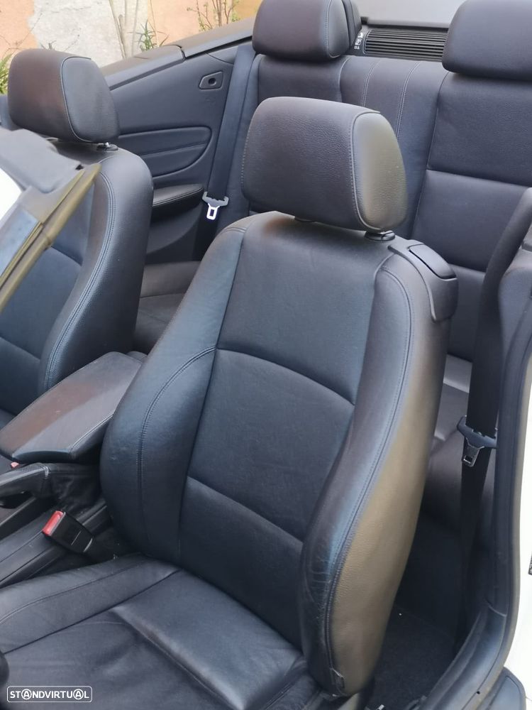 BMW 118 d Limited Edition Lifestyle c/ M Sport Pack - 7
