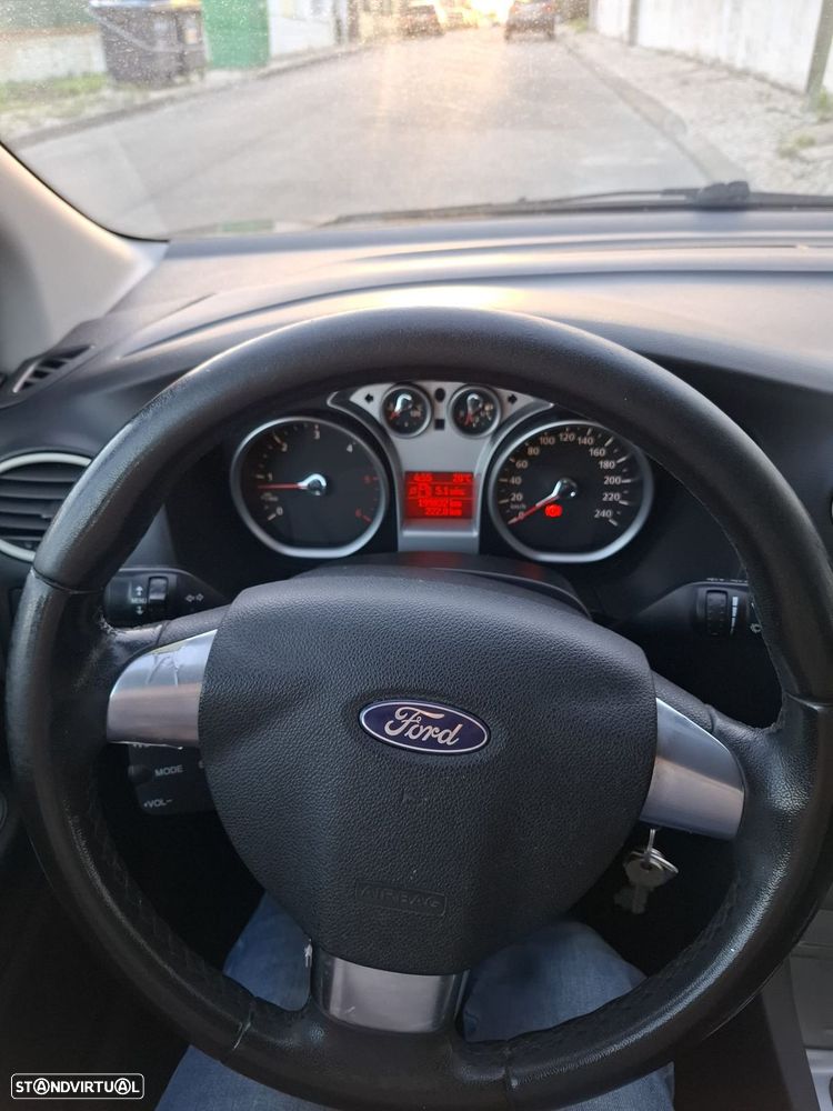 Ford Focus 1.6 TDCi Trend - 4