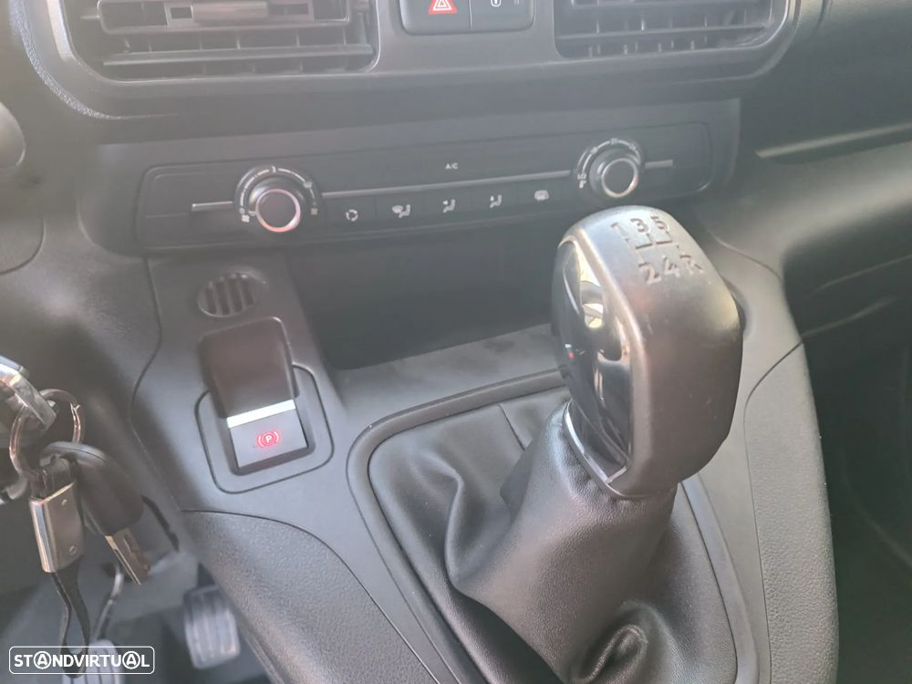 Citroën BERLINGO 102cv 3 LUGARES NACIONAL - 16