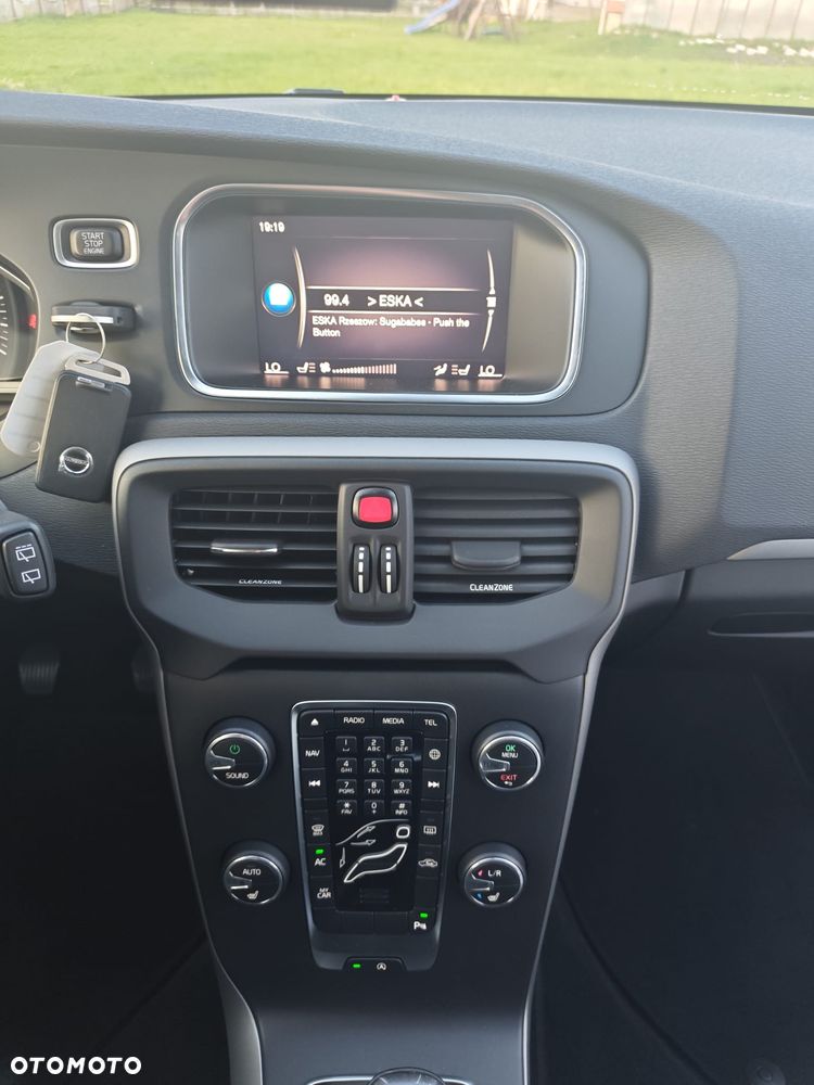 Volvo V40 D2 Momentum - 21