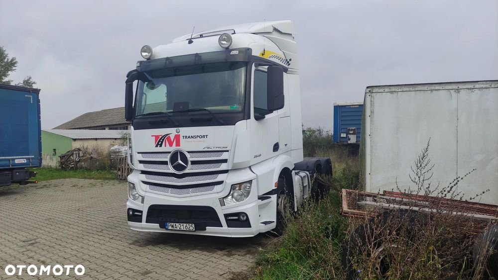Mercedes-Benz Actros - 2