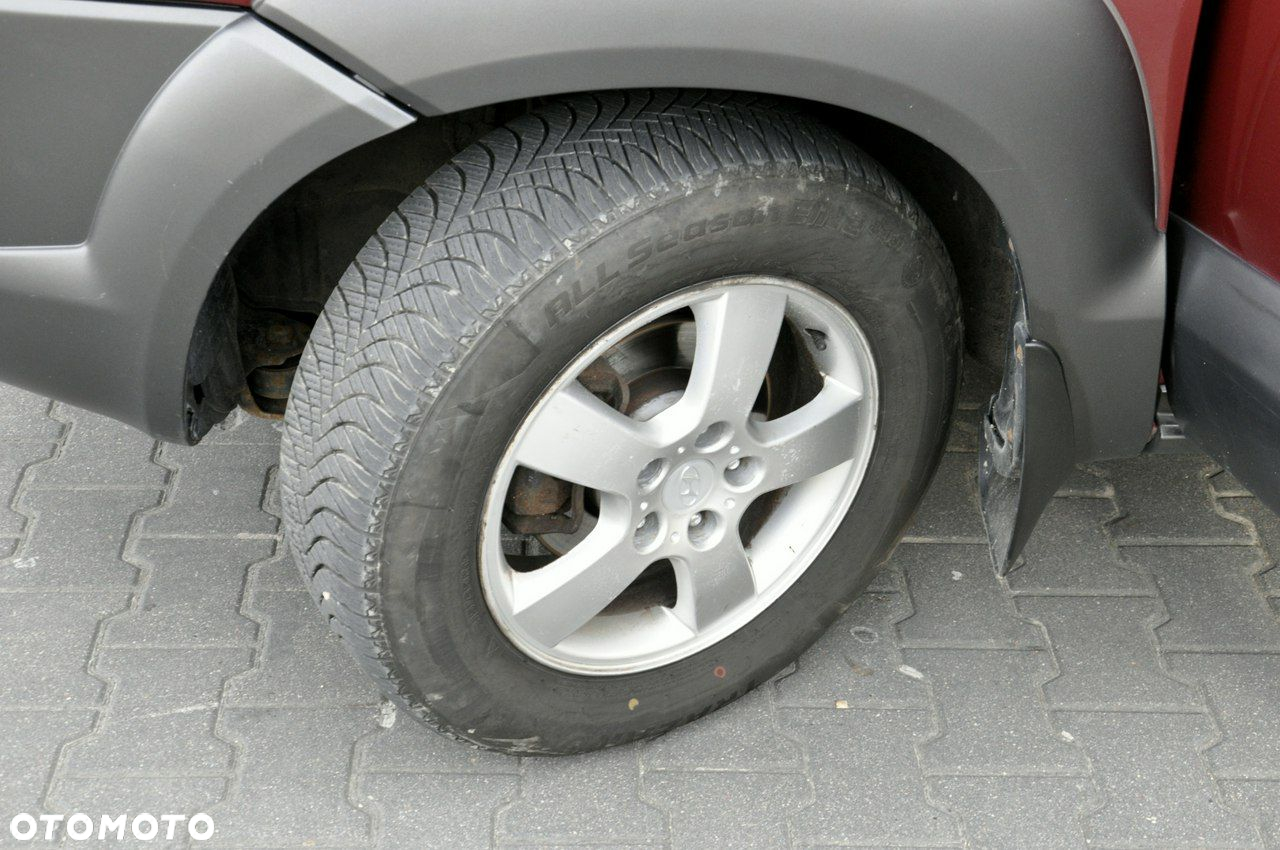 Hyundai Tucson 2.0 2WD GLS - 13