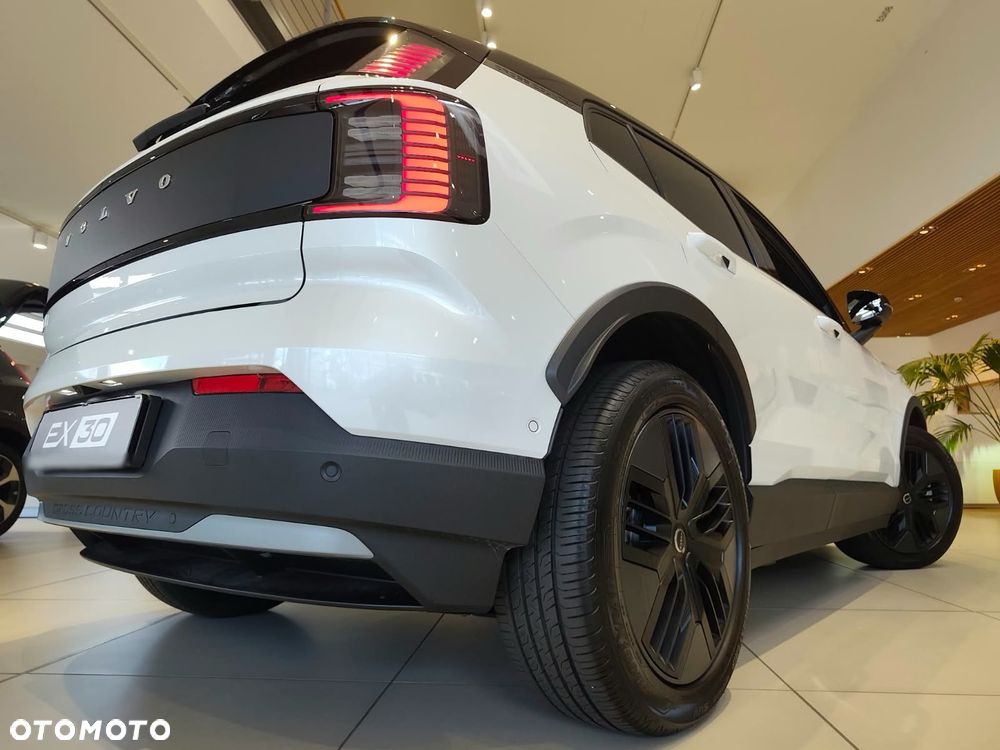 Volvo EX30 69kWh Twin Motor Ultra - 8