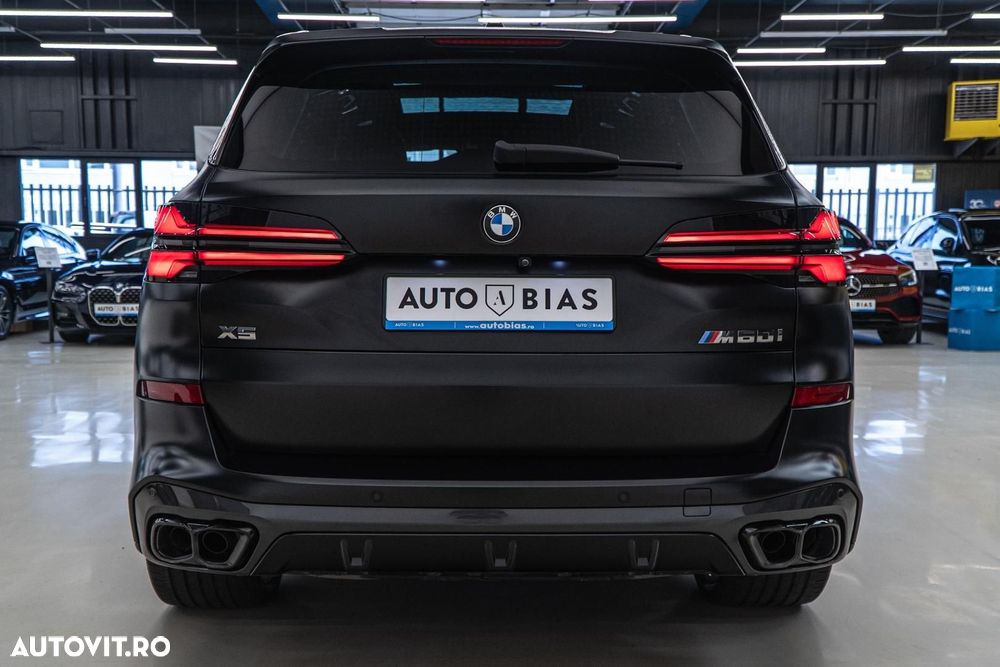 BMW X5 M 2023 — imagine 25