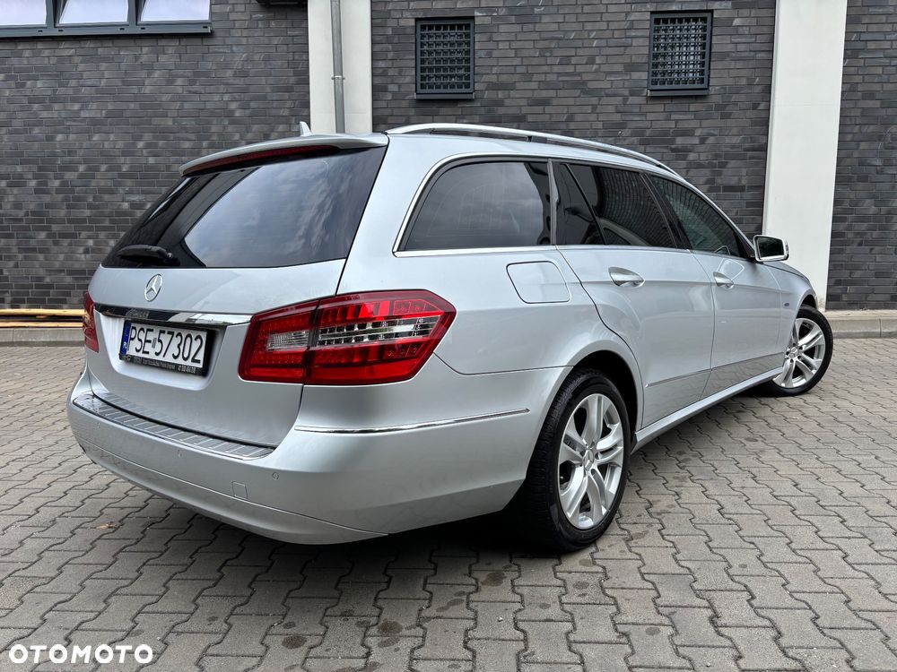 Mercedes-Benz Klasa E - 28