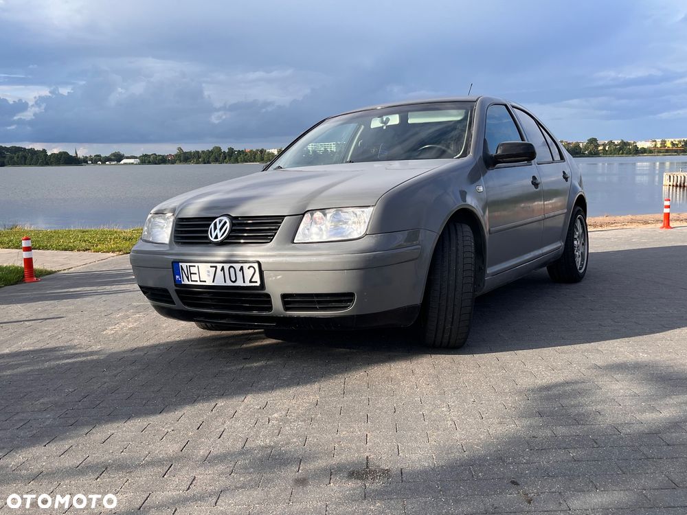 Volkswagen Bora 1.9 TDI 4 Mot - 1