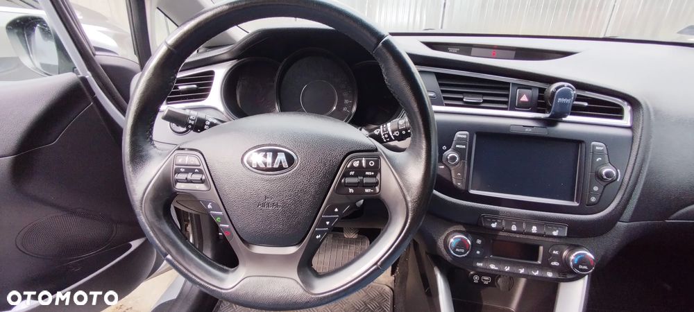 Kia Ceed 1.6 CRDi L - 21
