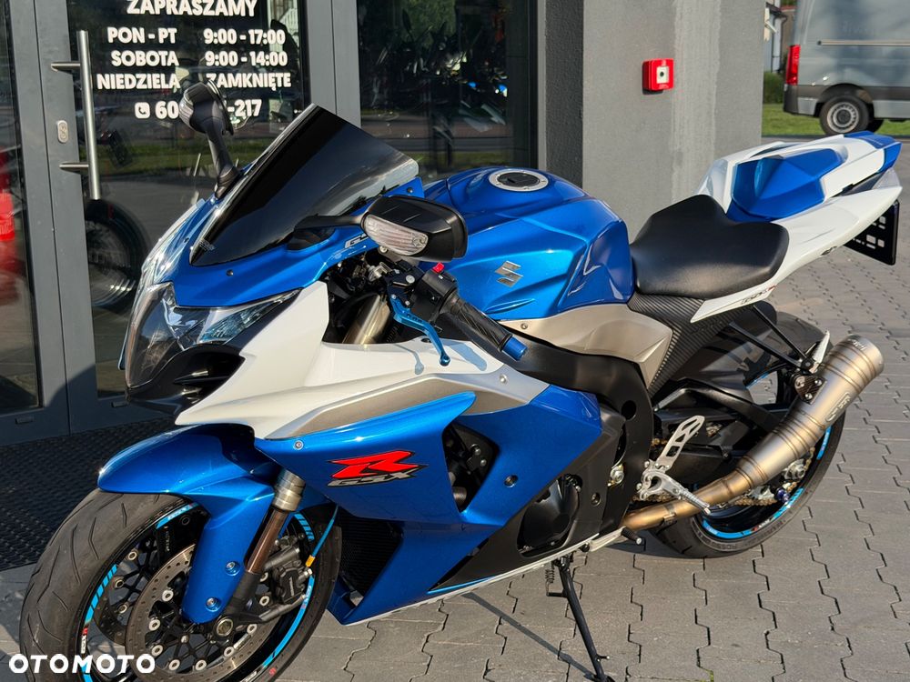Suzuki GSX-R - 40