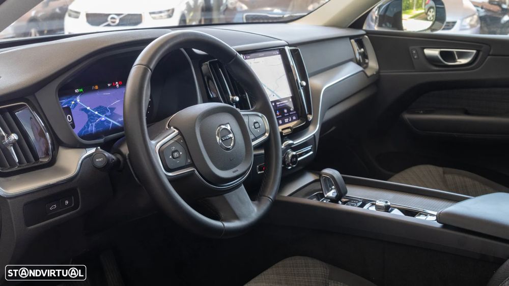 Volvo XC 60 2.0 T6 PHEV Core AWD - 4