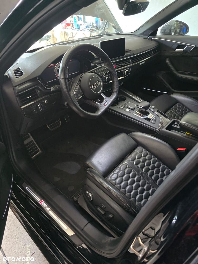 Audi RS4 Avant Quattro Tiptronic - 5