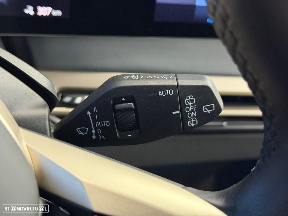 BMW iX xDrive 40 Pack Desportivo - 39