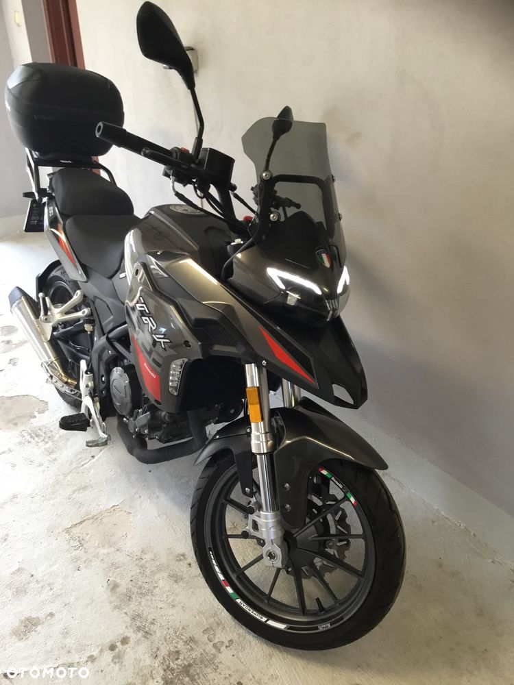Benelli TRK 251 - 6
