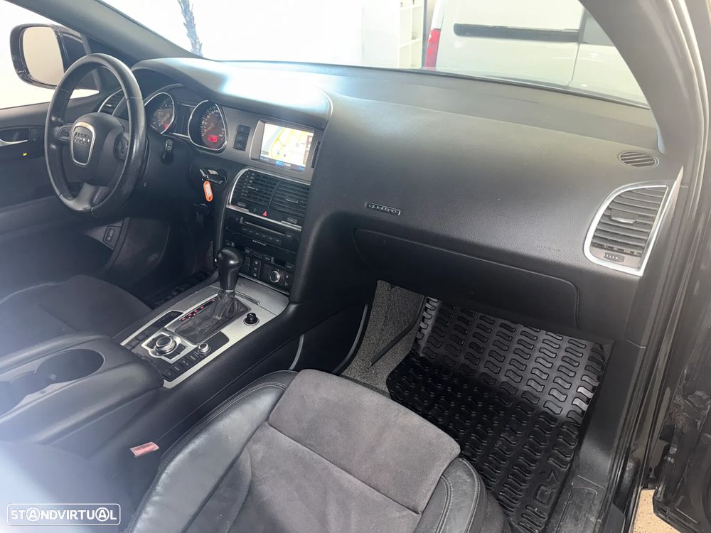 Audi Q7 3.0 TDi Sport Tiptronic - 5